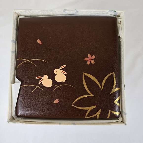 Japanese Jubako Stacked Box Brown w/Red Lacquer Interior Bunnies and Flowers - Picture 14 of 15